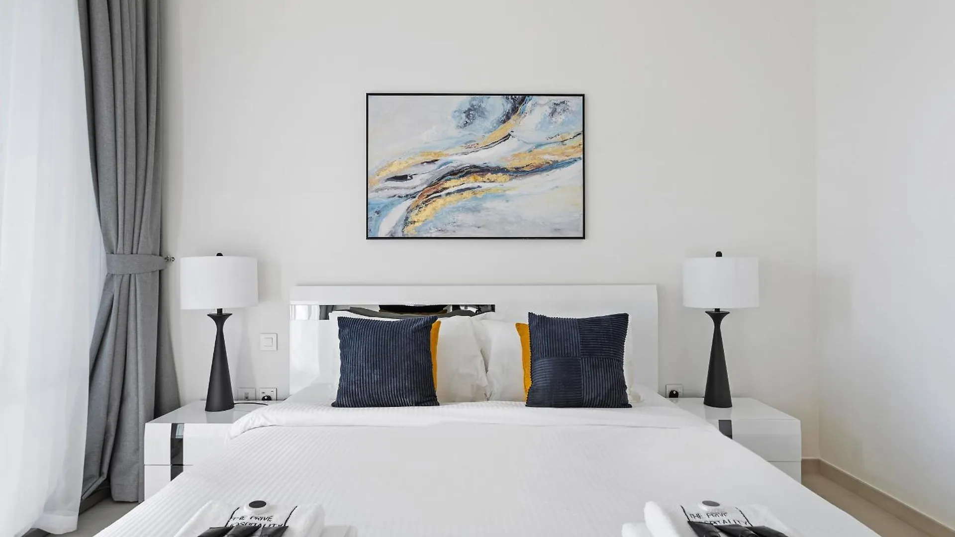 Апартаменты Skyline 3Bdr Plus 1Guest Room With Burj Khalifa & Fountain View Дубай