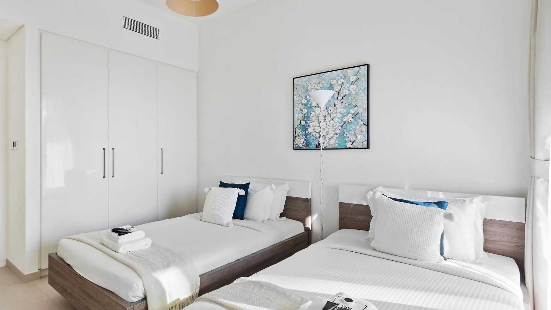 Skyline 3Bdr Plus 1Guest Room With Burj Khalifa & Fountain View Дубай