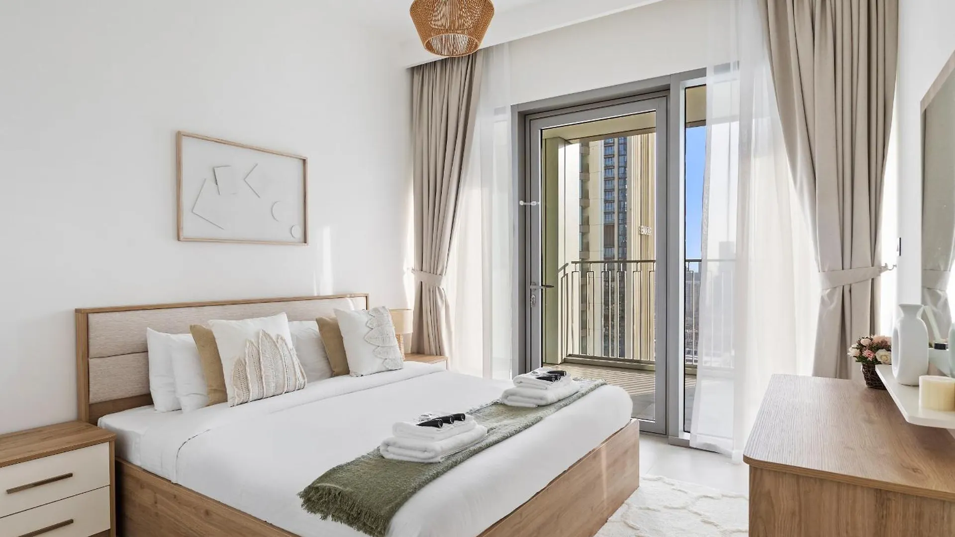 Skyline 3Bdr Plus 1Guest Room With Burj Khalifa & Fountain View Дубай Апартаменты