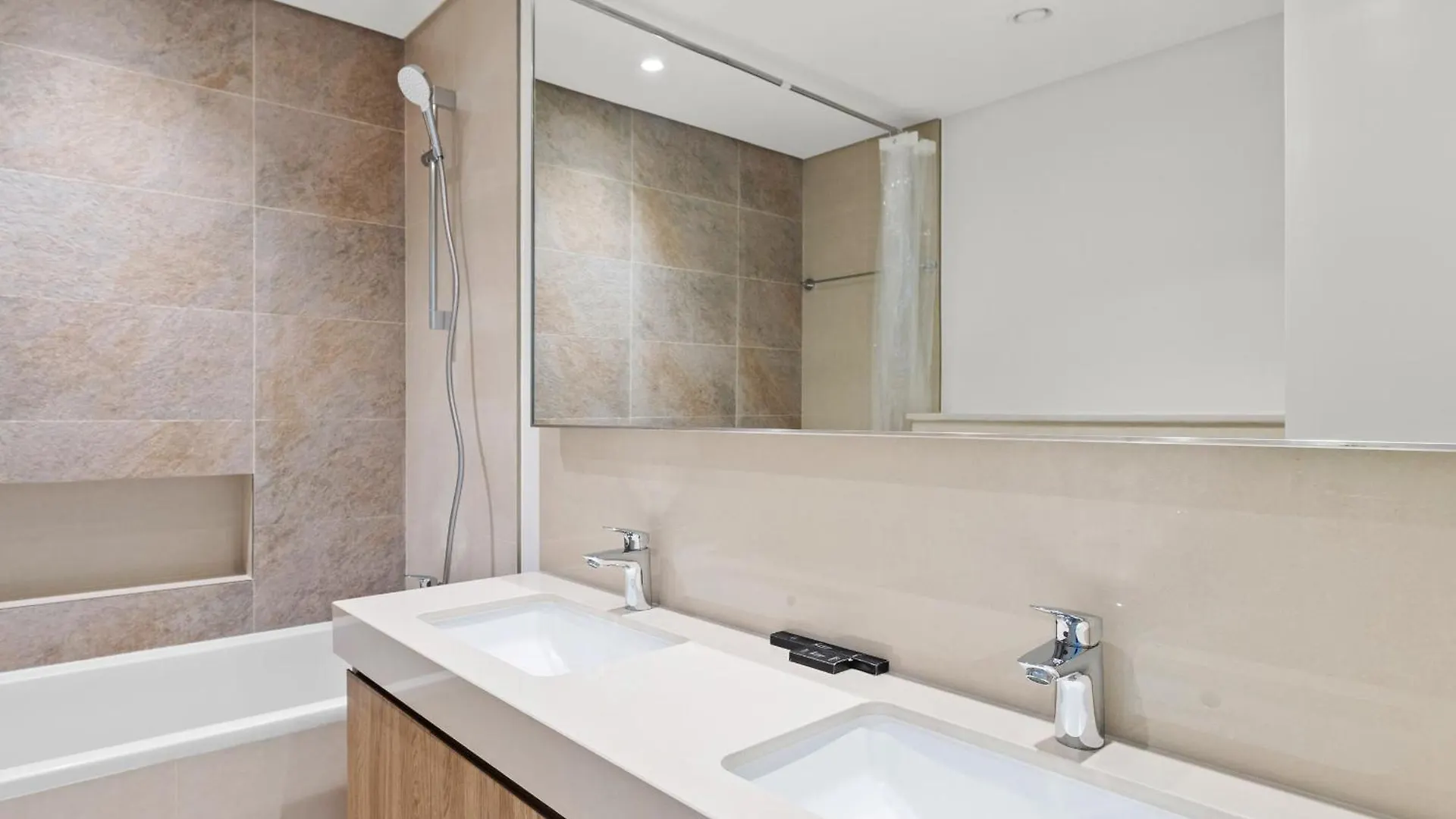 Skyline 3Bdr Plus 1Guest Room With Burj Khalifa & Fountain View Дубай 0*,